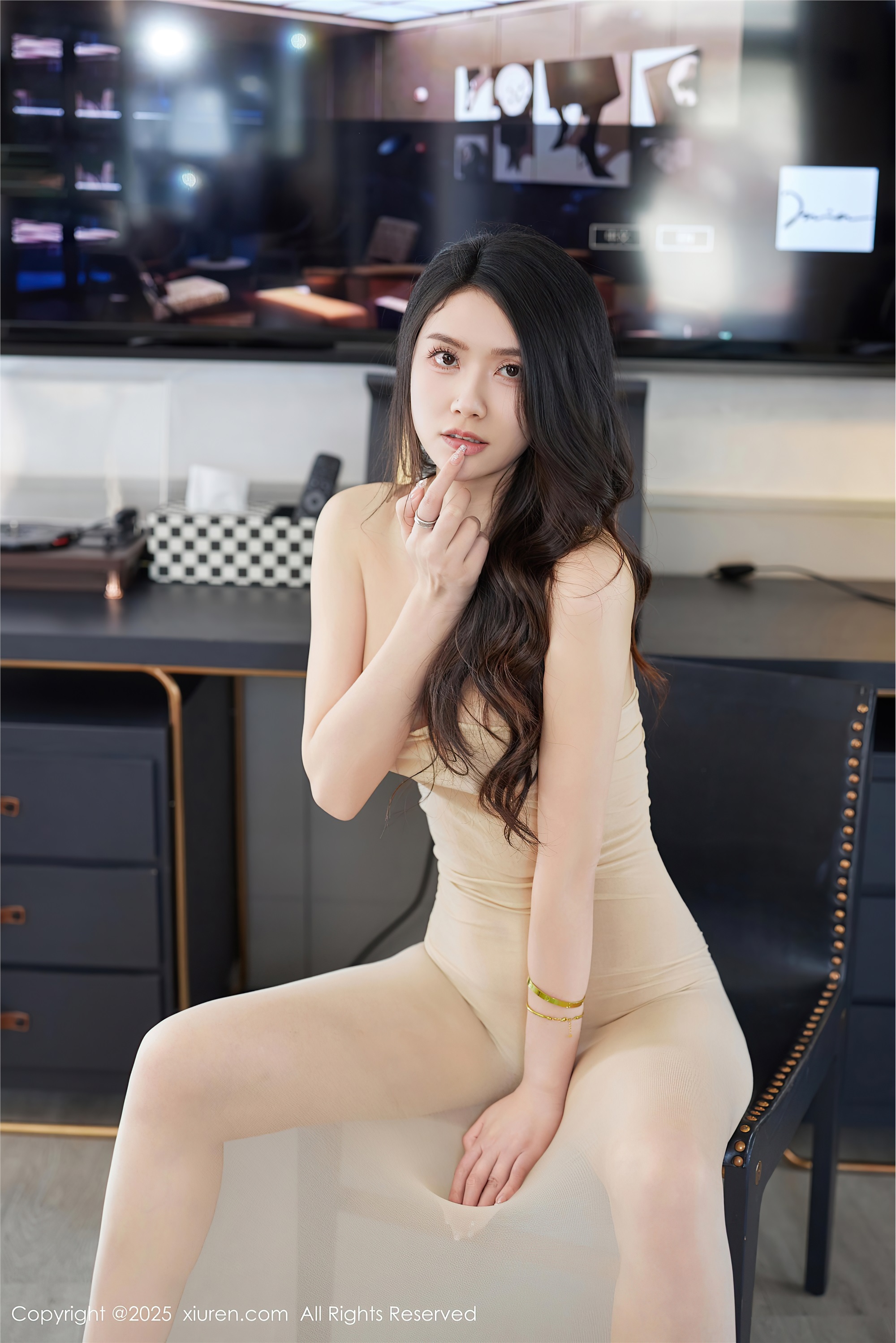 Xiuren秀人网 2025.04.21 NO.10175 方子萱